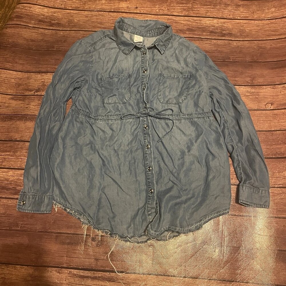 Women’s Time And Tru Maternity Chambray Denim Button Down Shirt M 8-10 Rough Hem